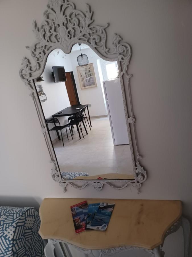 Apartament La Graziosa Del Carmine Genua Zewnętrze zdjęcie