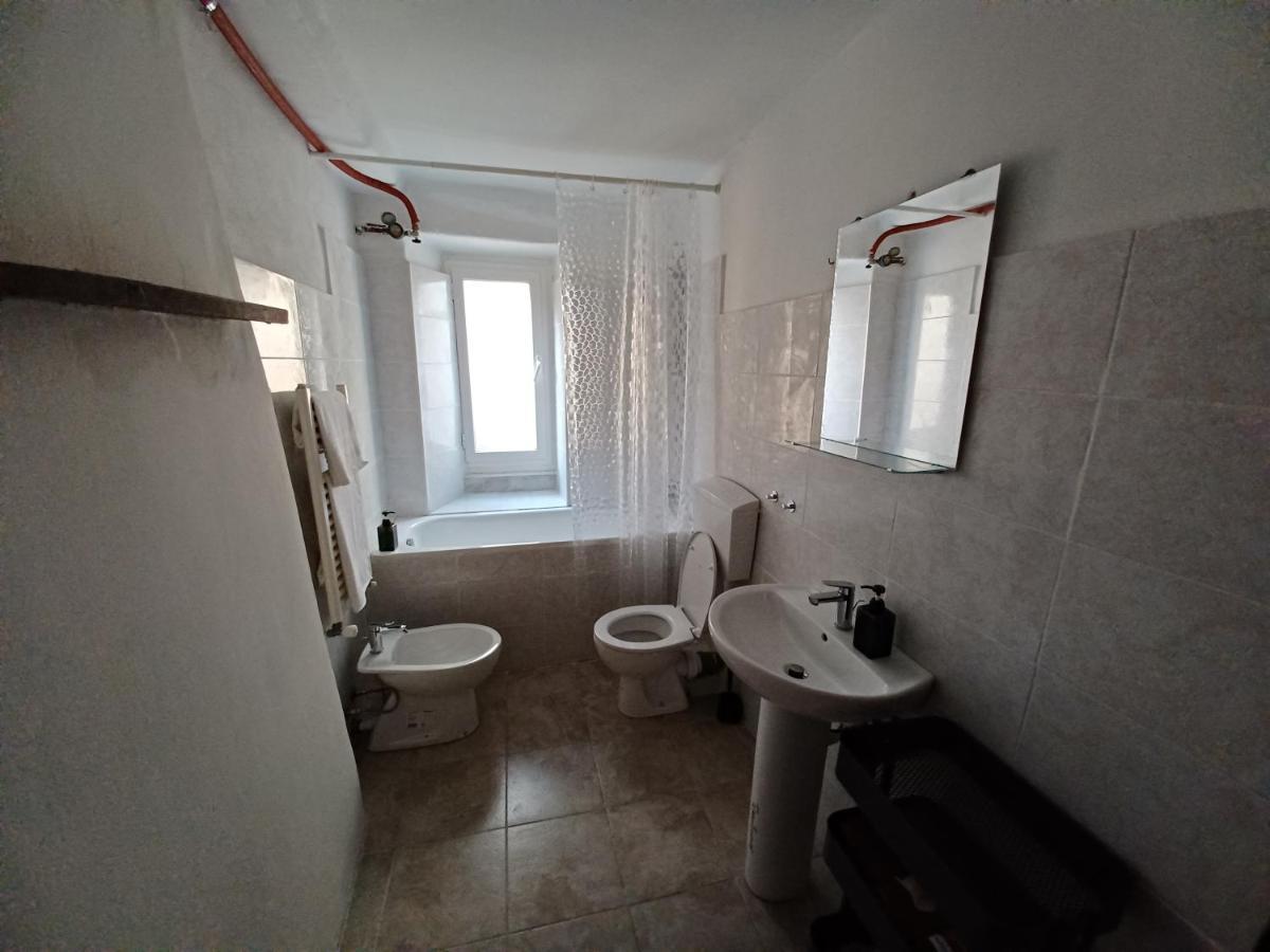 Apartament La Graziosa Del Carmine Genua Zewnętrze zdjęcie